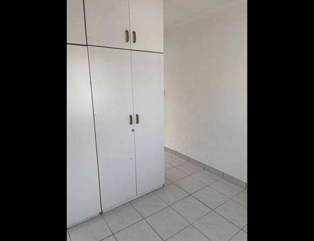 2 BEDROOM PROPERTY TO RENT IN OVERPORT